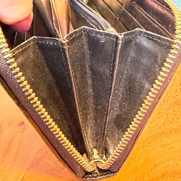 Kate Spade New York Snakeskin Embossed Continental Zip Wallet – Tan/Black - Picture 11 of 14